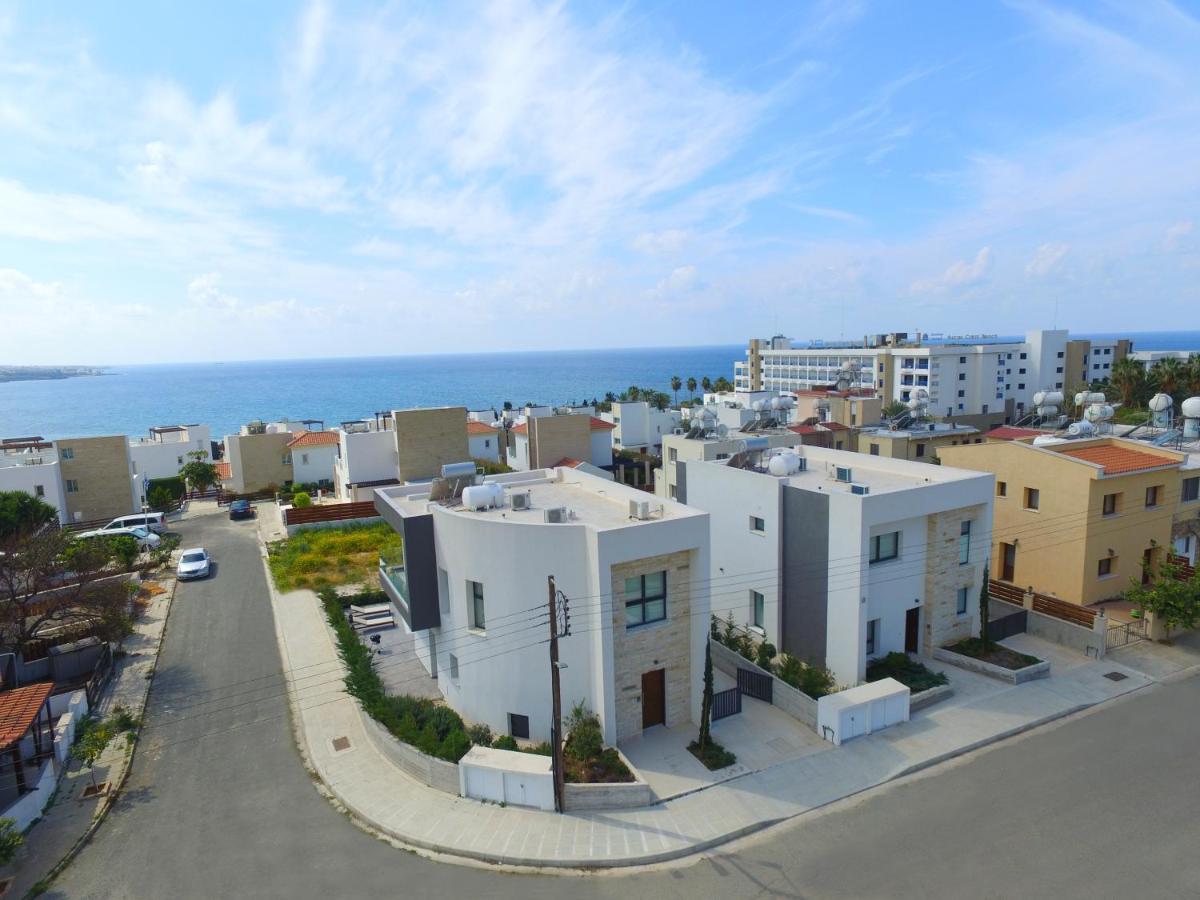 Villa Yria Coral Bay Exterior photo